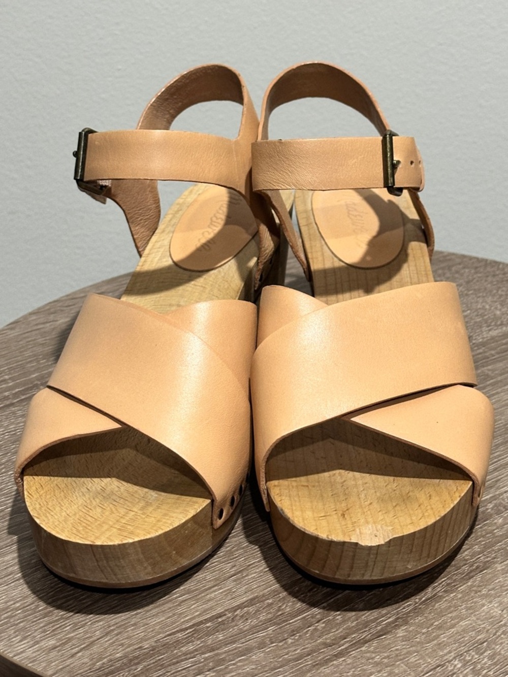 Madewell The Johanna Crisscross Clog Leather Sandal - Picture 7 of 13